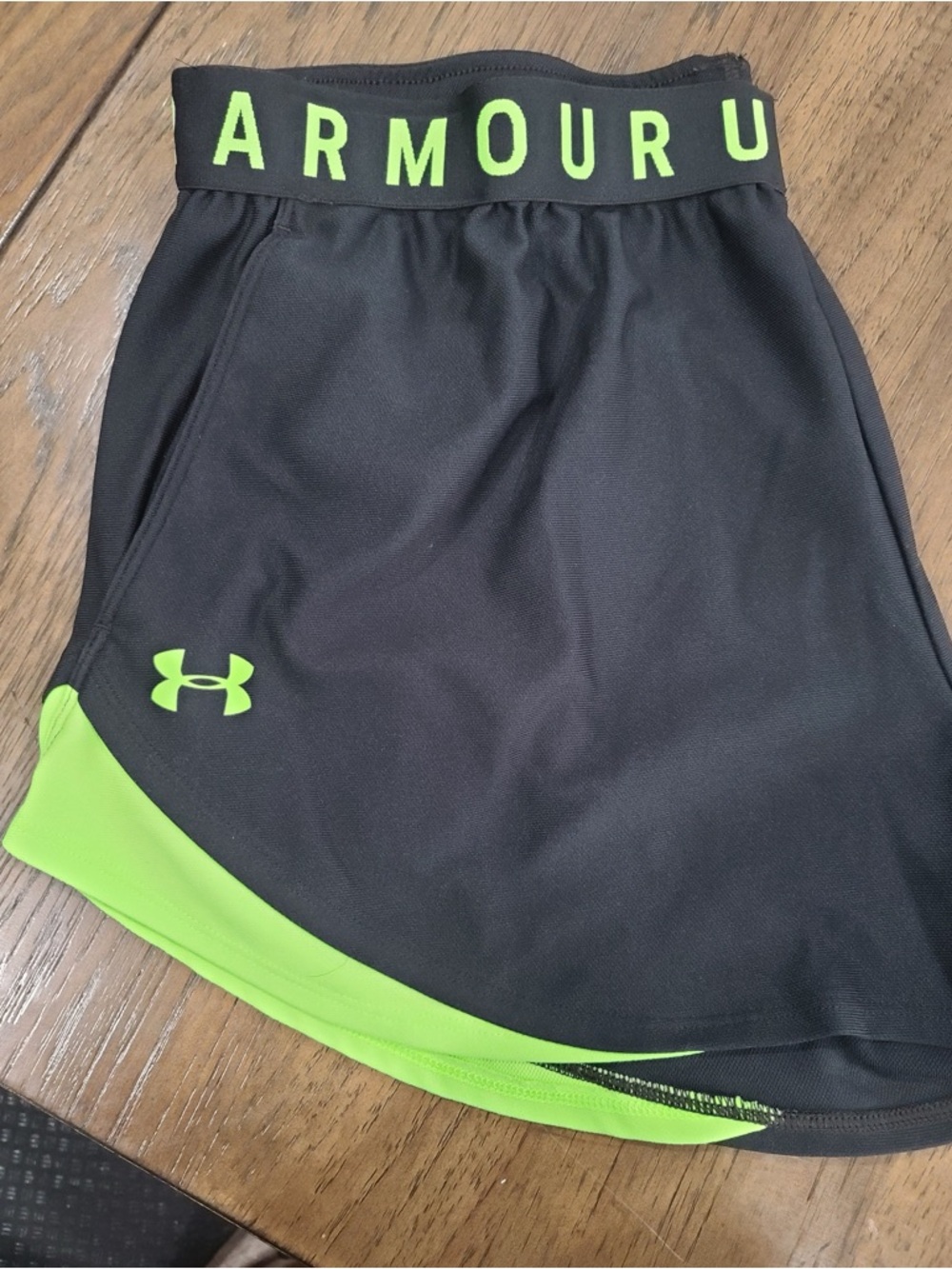 Under Armour Women’s' Athletic Shorts - Assorted Neon & Neutral Colors, size XL - Picture 4 of 16